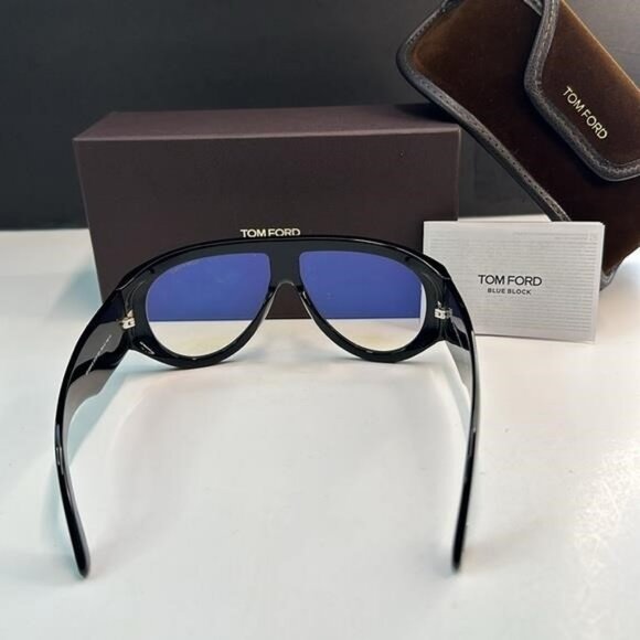 💯- New Authentic - TOM FORD - BLUE LOCK PILOT OPTICALS TF5958-B (SHINY BLAC… - Picture 12 of 13